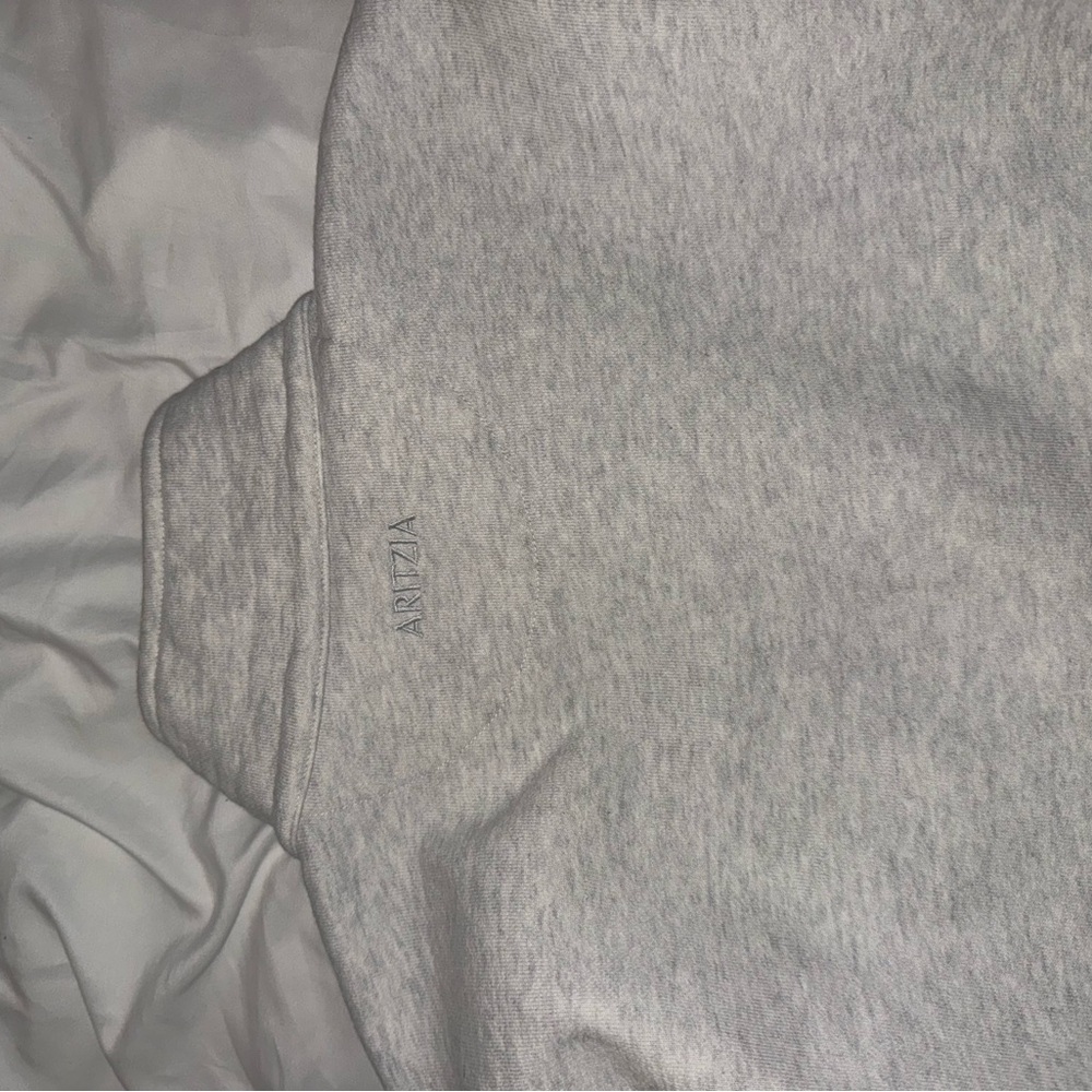 Aritzia Sweatfleece Boyfriend 1/2 Zip - Picture 5 of 6
